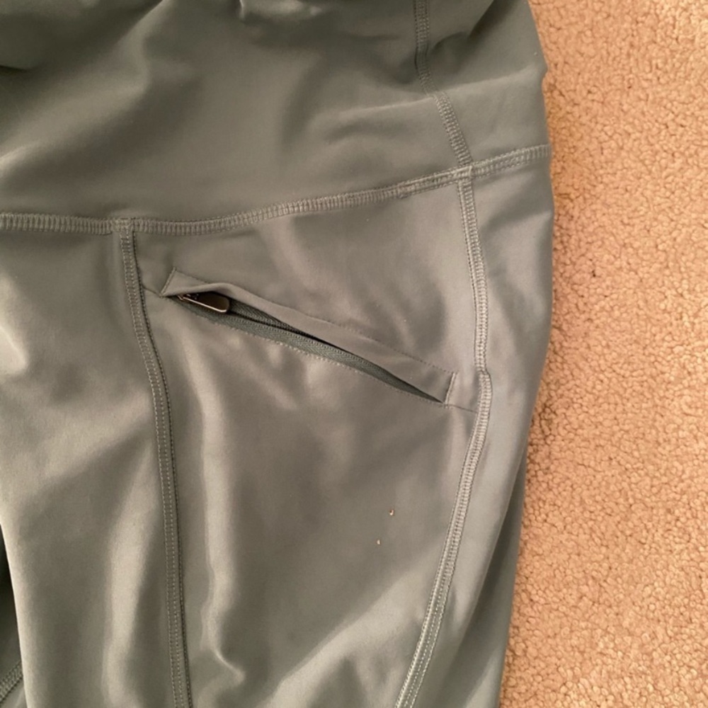 Old Navy Active Leggings Bundle - Picture 7 of 7